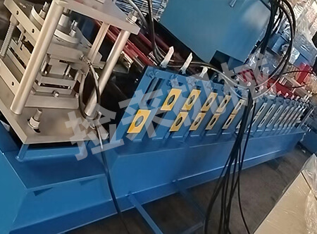 光伏支架設備市場需求擴大，推動產(chǎn)業(yè)鏈協(xié)同發(fā)展